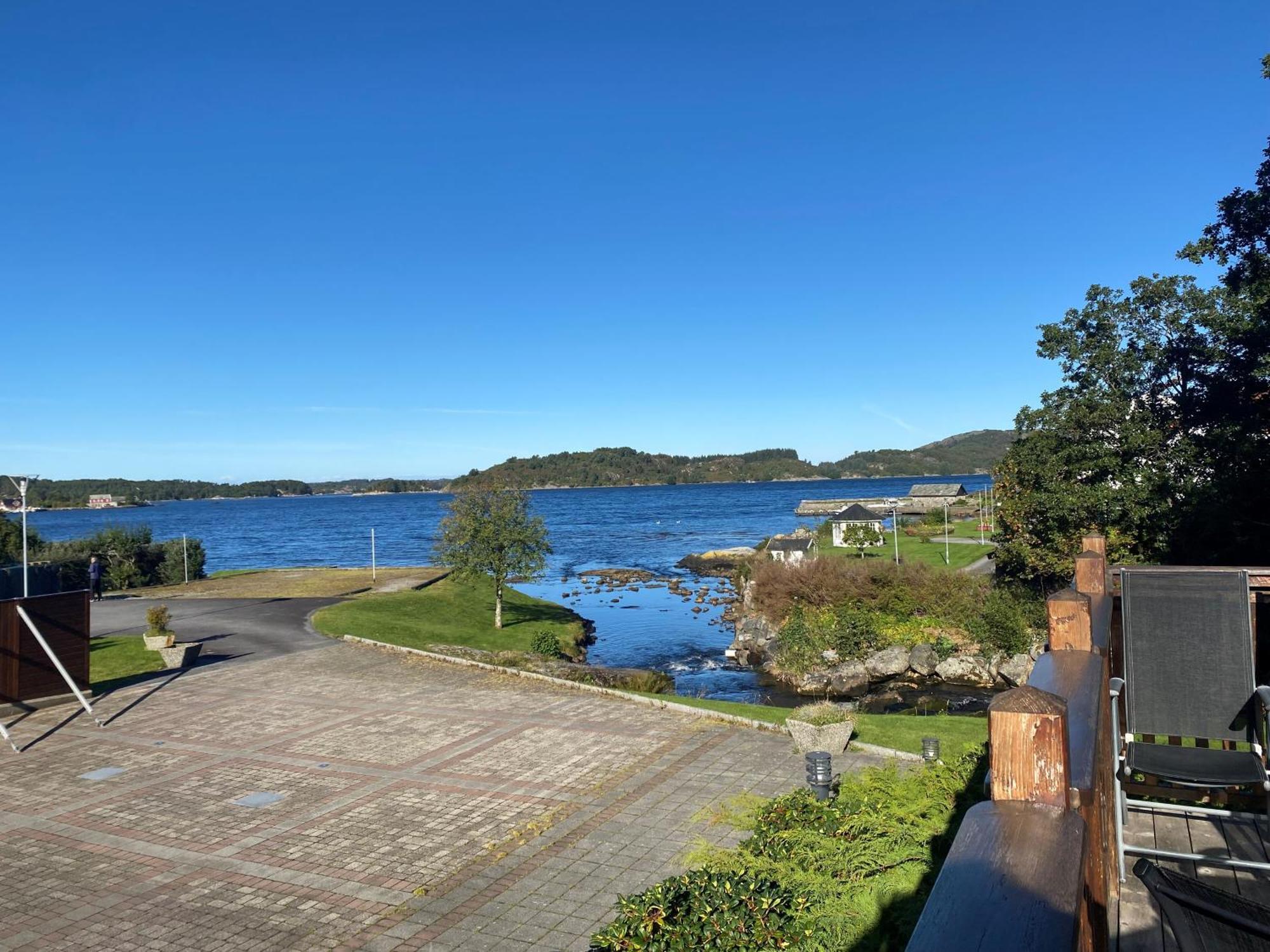 Fitjar Fjordhotell Exterior photo